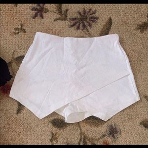 White Nordstrom skort